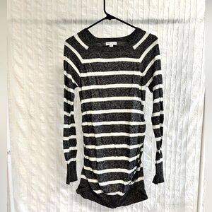 *Bundle 5 for $20! MATERNITY — Liz Lange Sweater, Size Small